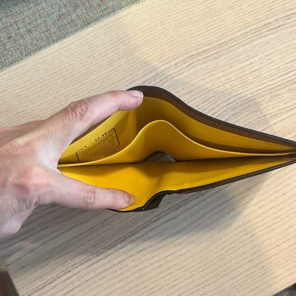 2 Piece Limited Edition Coach x PAC-MAN Wallet with insert - Picture 7 of 15